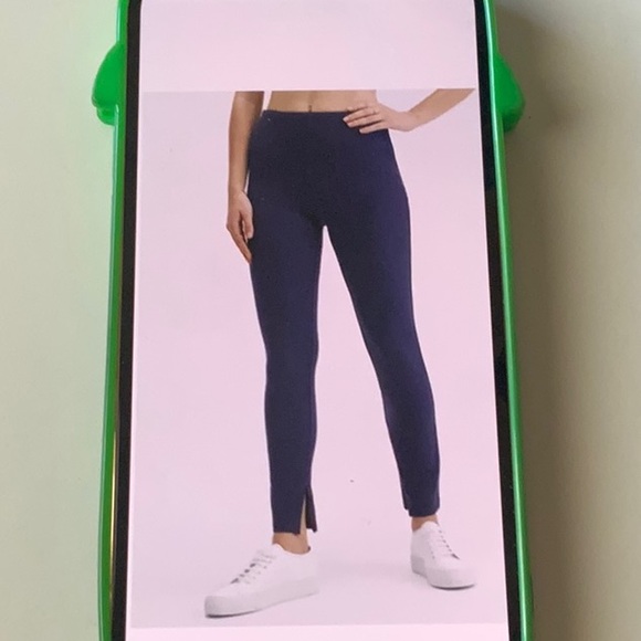 Fabletics 24/7 Skinny Pant and matching Tank - Picture 6 of 7